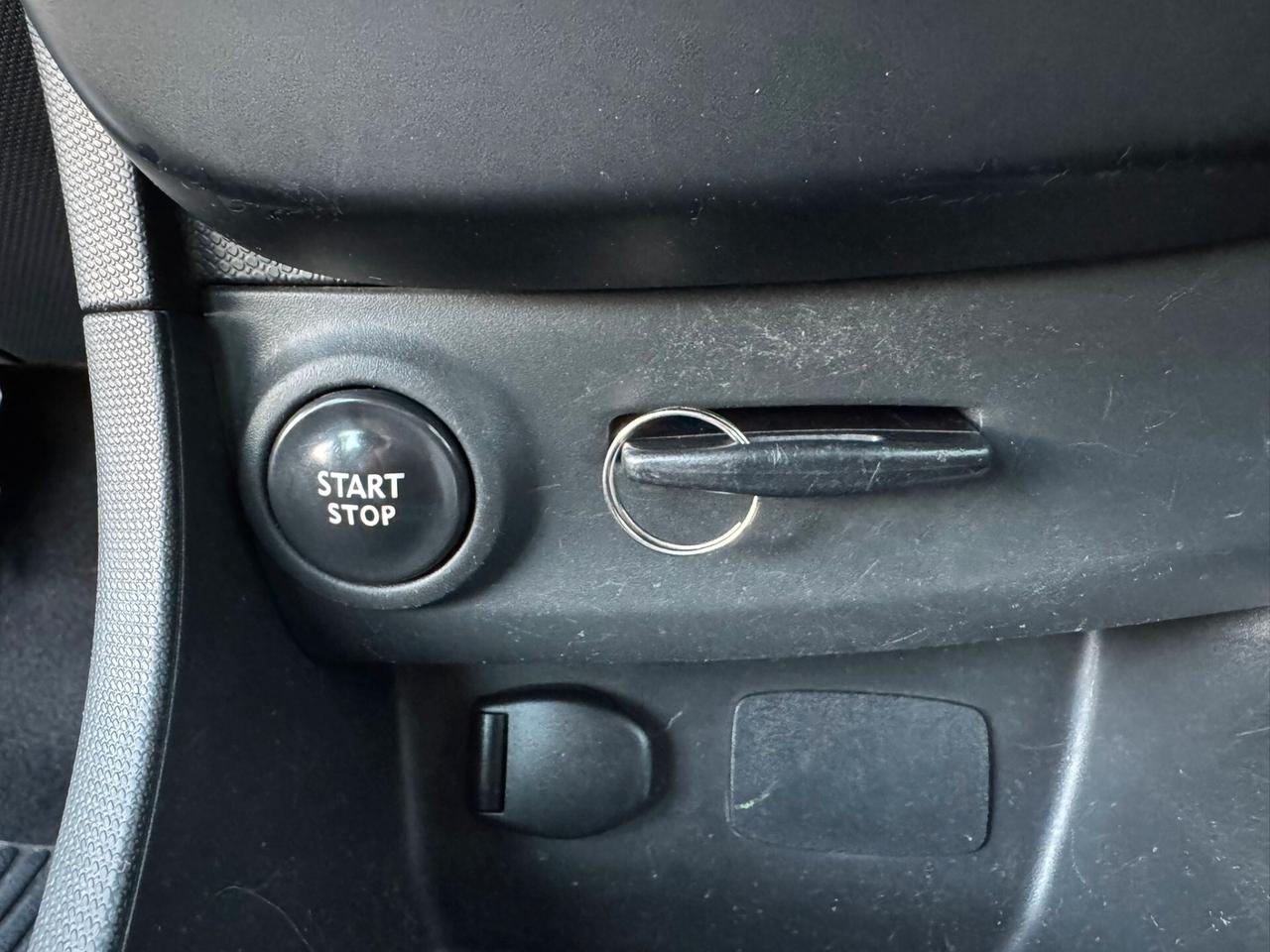 RENAULT CLIO 1.2 75cv 2014!!! GPL CASA MADRE!!!