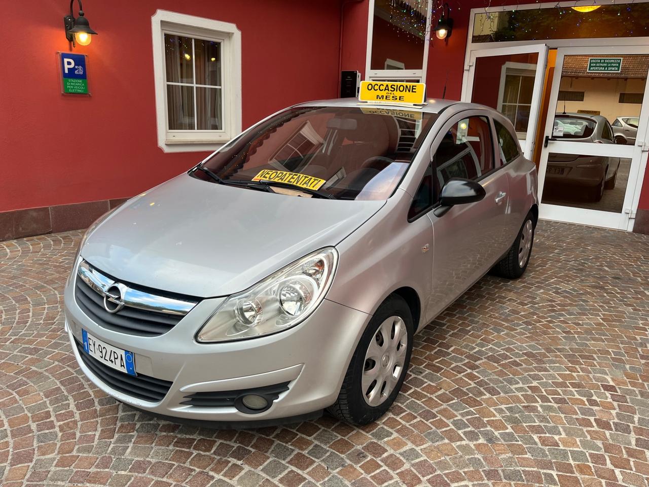 Opel Corsa 1.3 CDTI 75CV - NEOPATENTATI