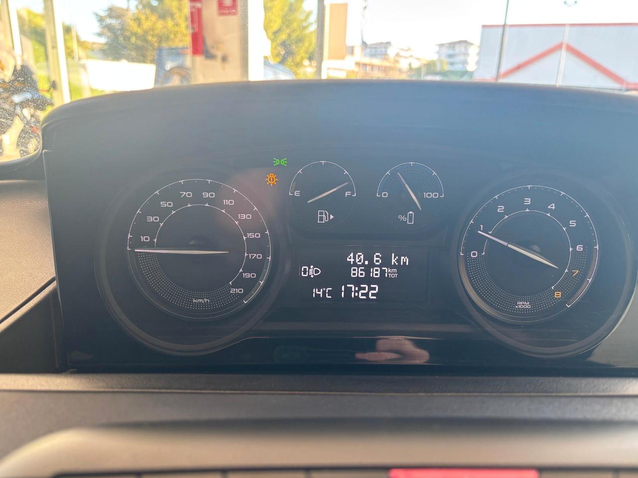 Lancia Ypsilon 1.0 FireFly 5 porte S&S Hybrid Gold