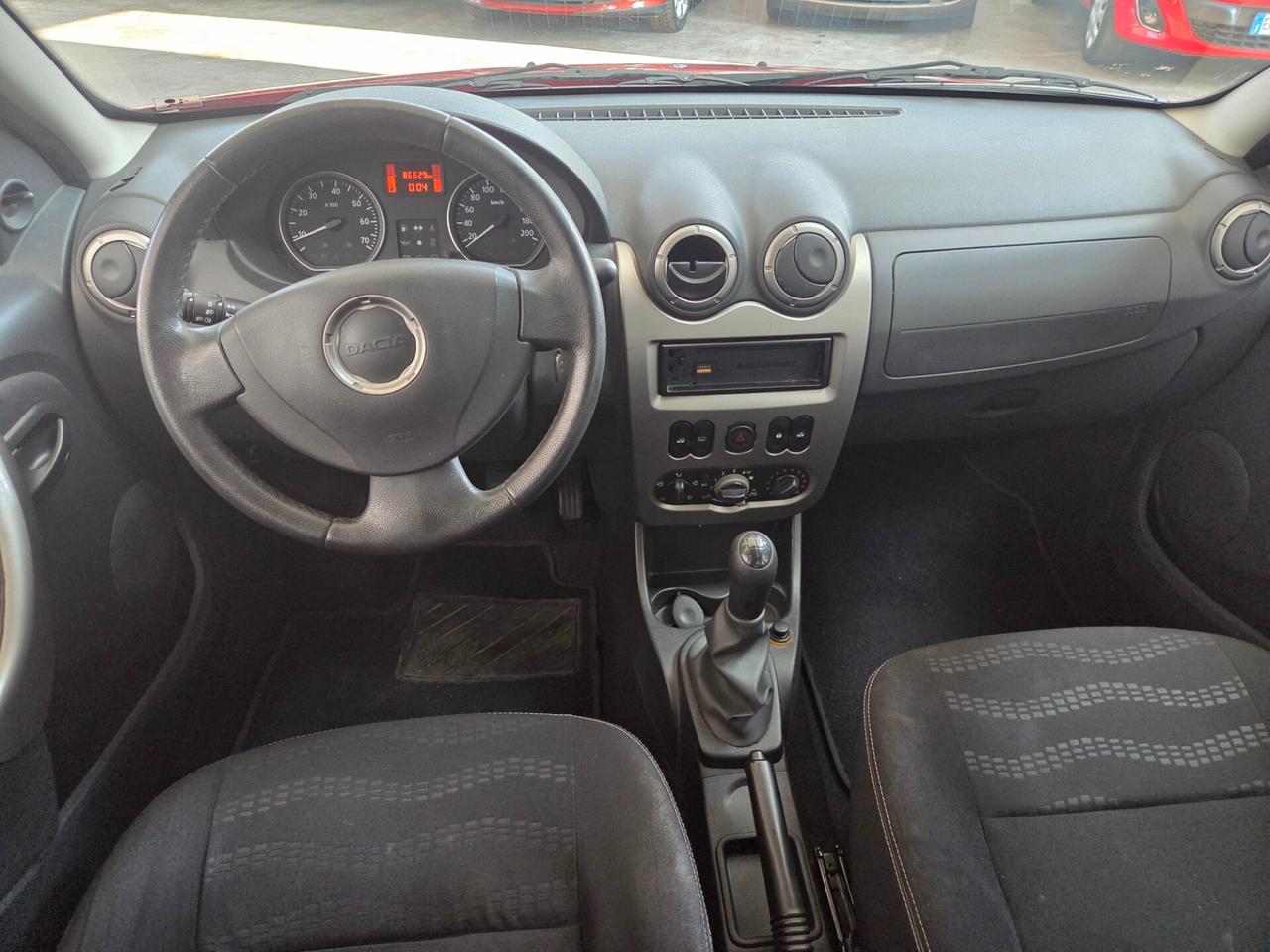 Dacia Sandero 1.6 8V Lauréate
