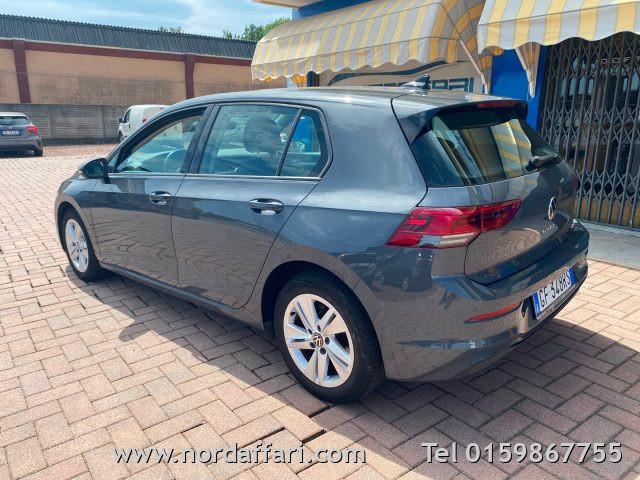 VOLKSWAGEN Golf 1.0 eTSI EVO DSG Life