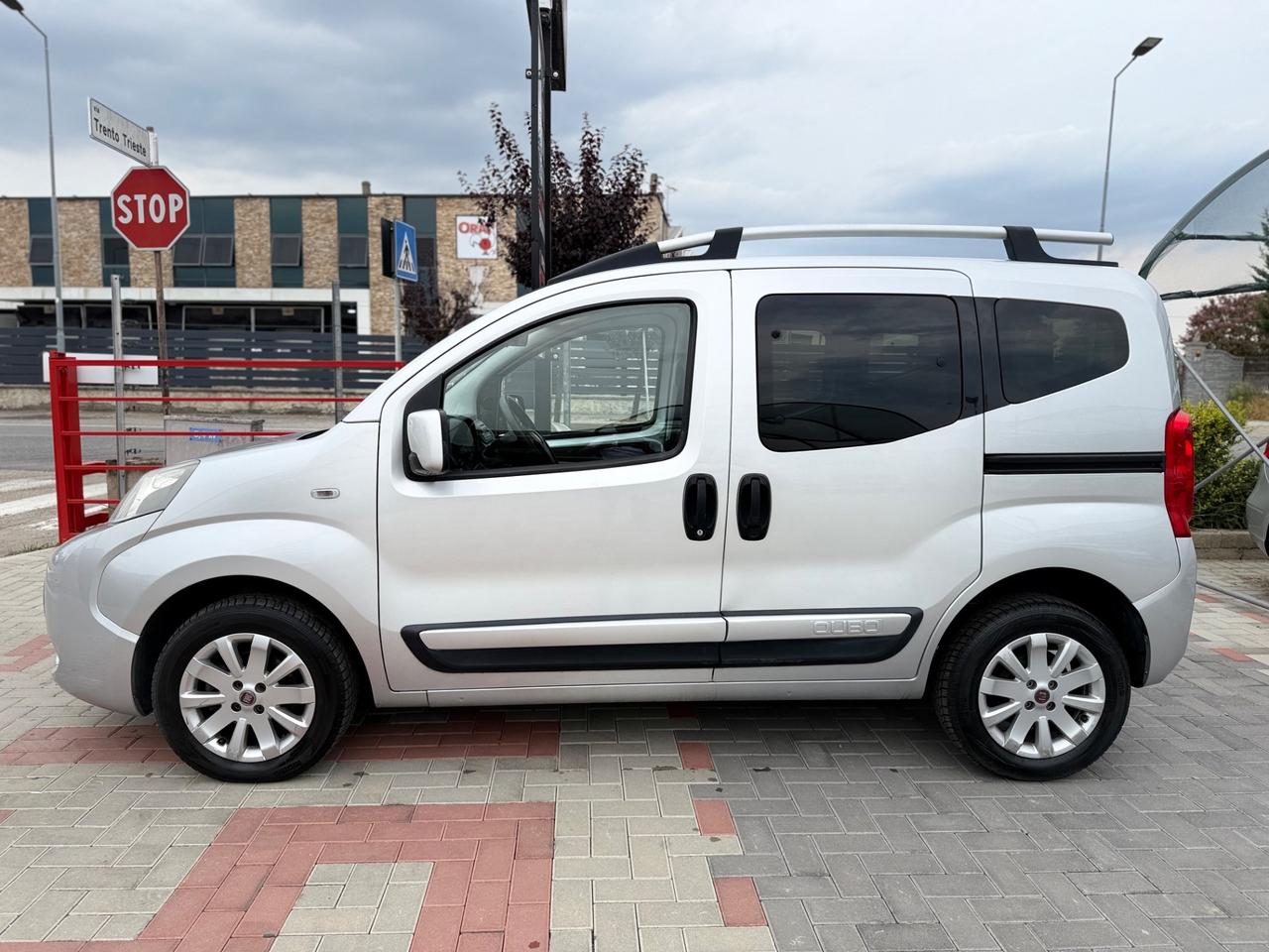 Fiat Qubo 1.3 MJT 75 CV Trekking 5 POSTI