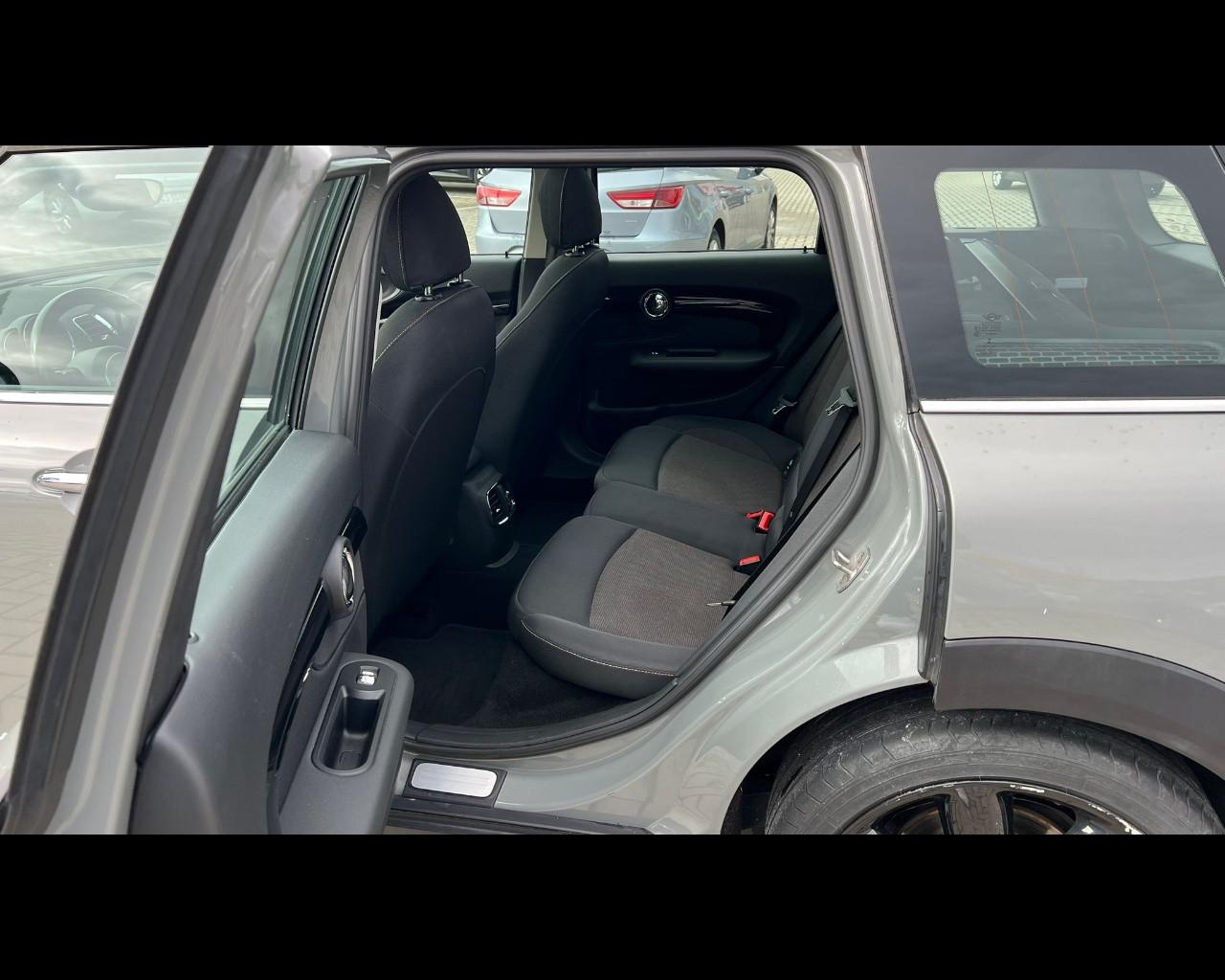 MINI Mini Clubman 2.0 Cooper D Business auto