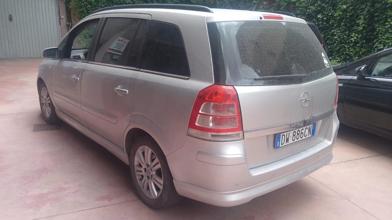 Opel Zafira 1.9 CDTI - 2009