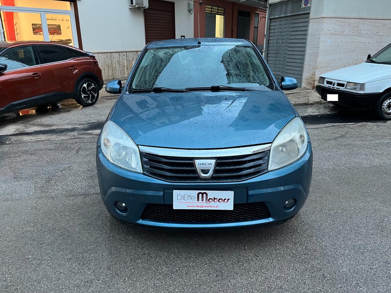 Dacia Sandero 1.4 8V Lauréate