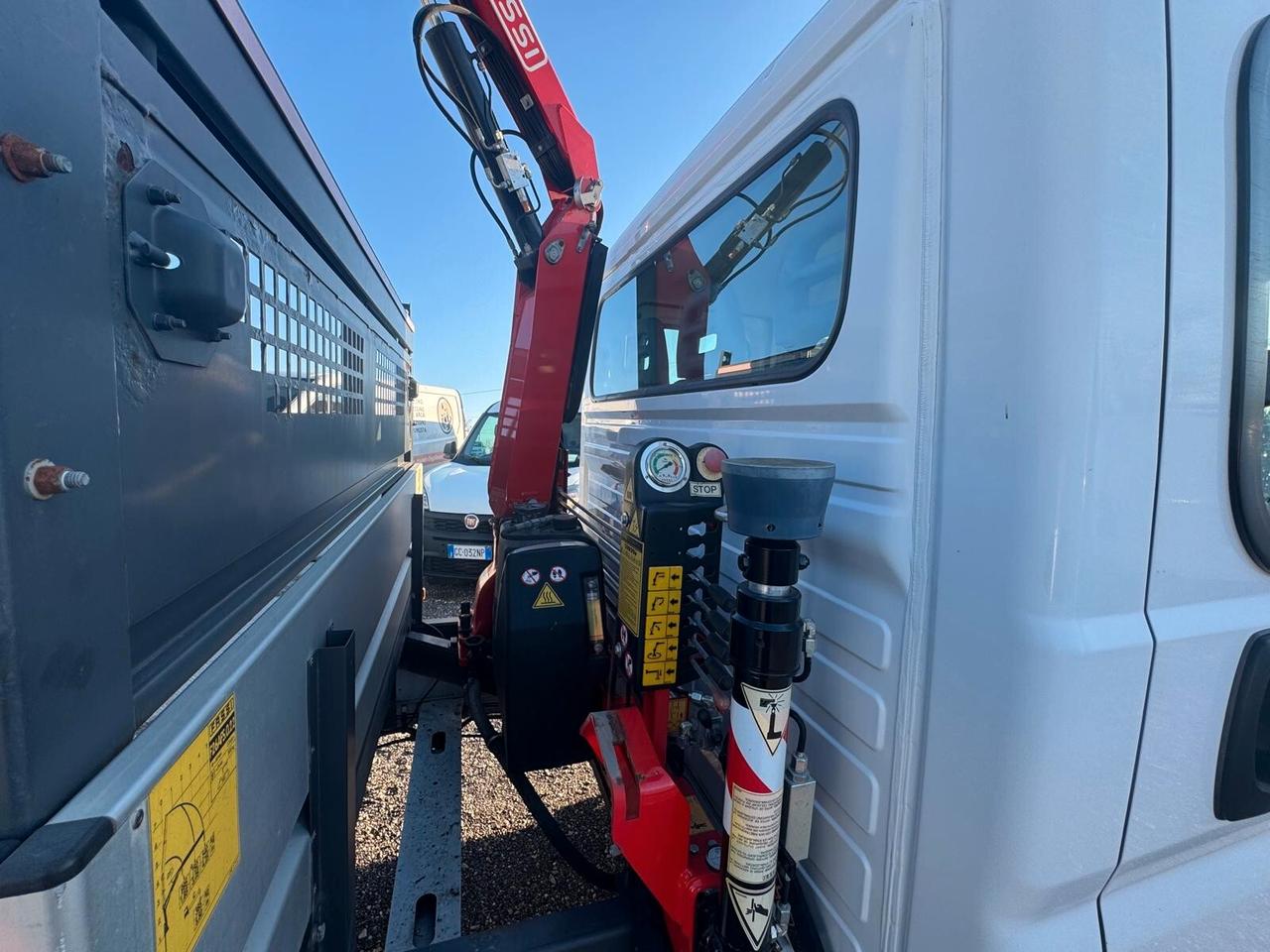 Fiat Ducato 2.3 130cv con GRU (capacità di presa 9995kg) 7POSTI