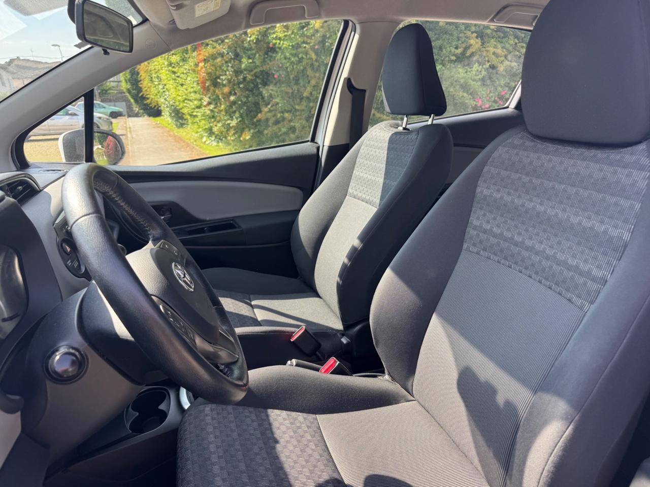 Toyota Yaris 1.0 5 porte Lounge