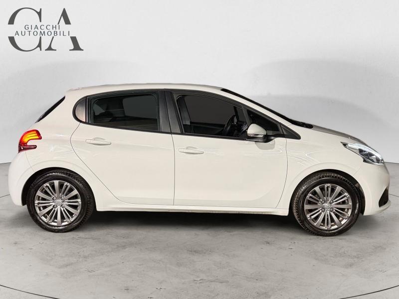Peugeot 208 5 Porte 208 5p 1.2 puretech Active 82cv