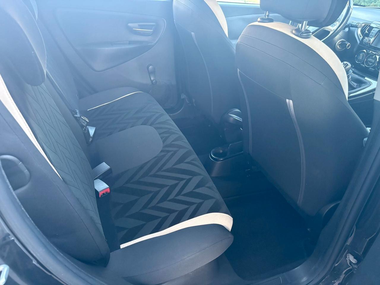 LANCIA YPSILON 1.2 GPL ECOCHIC Gold - 2015