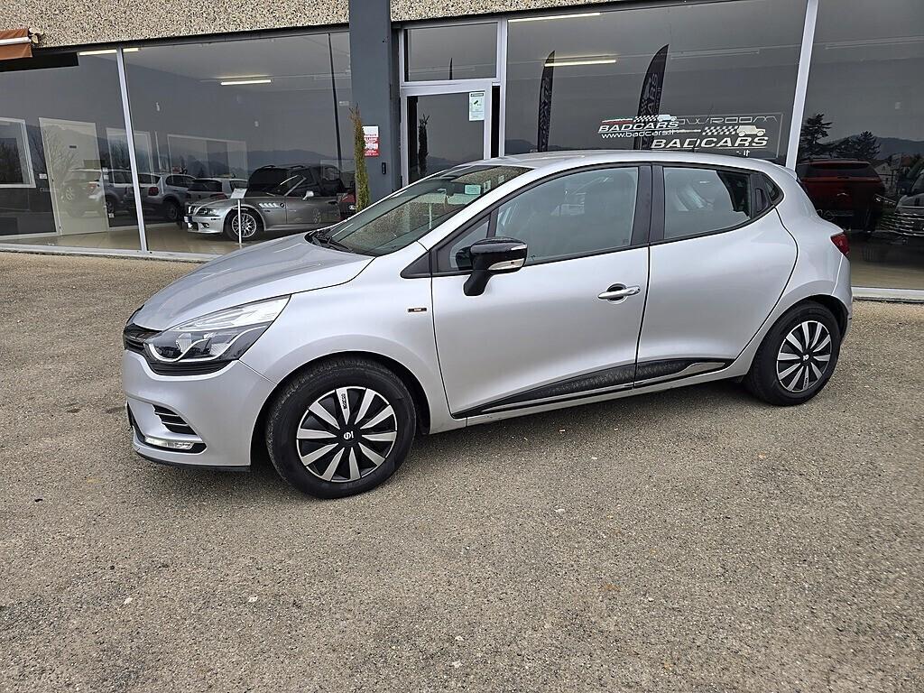 Renault Clio dCi 90 CV 5 Moschino Intens