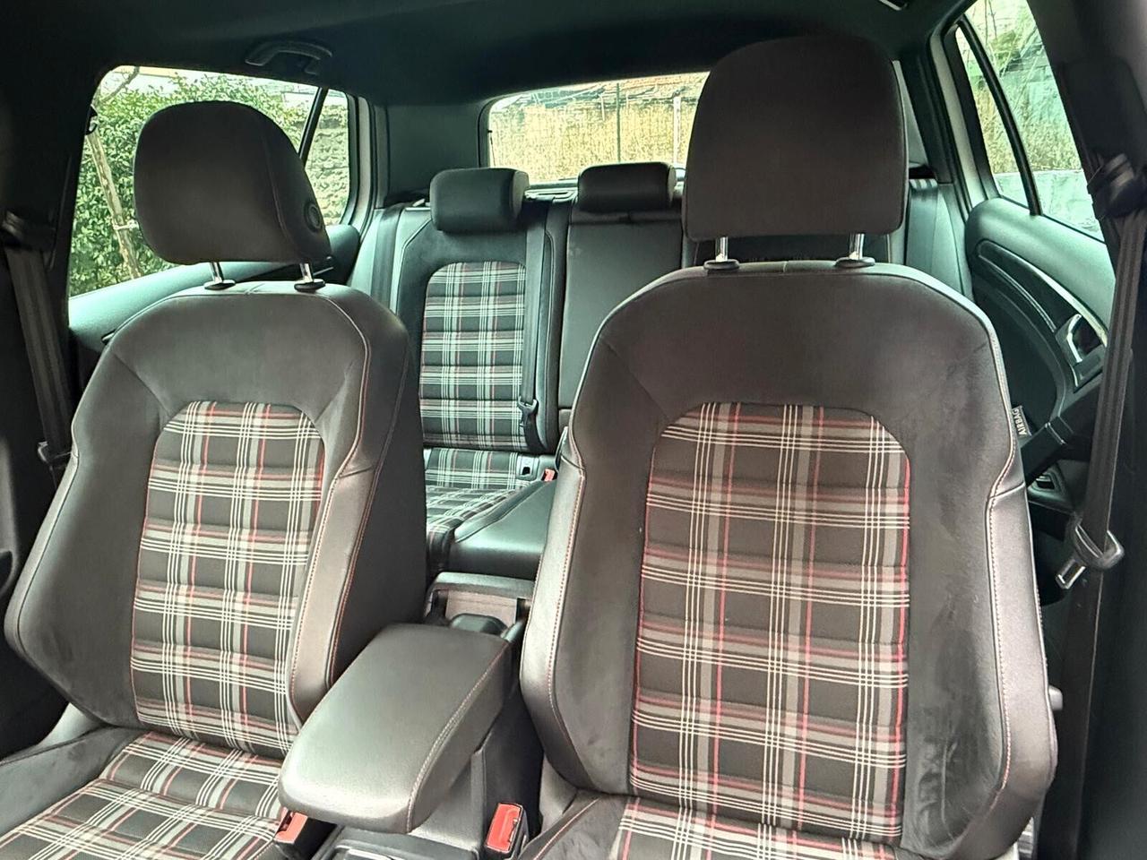 Volkswagen Golf GTI Golf GTI 2.0 TSI DSG 5p. BlueMotion Technology