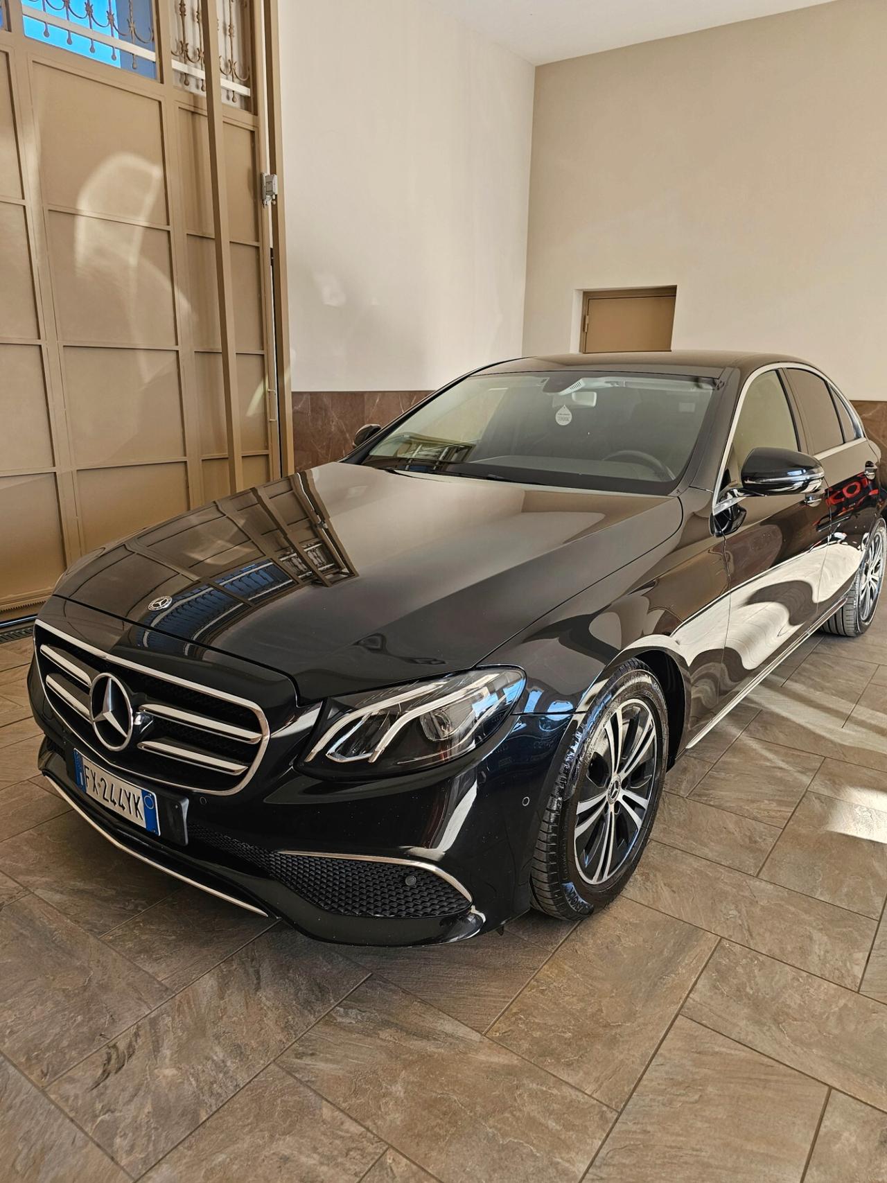 Mercedes-benz E 200 d Auto Premium Plus