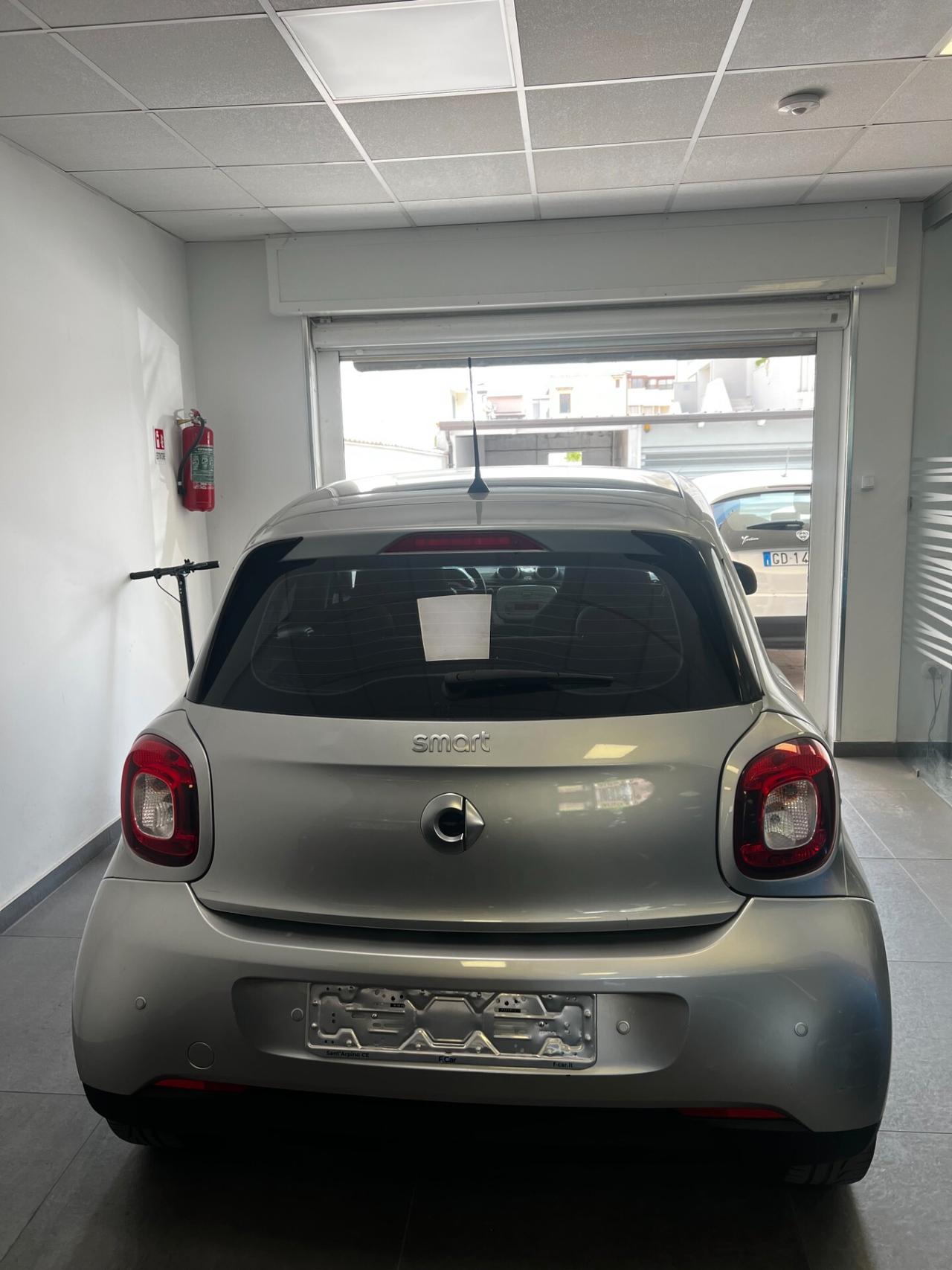 Smart ForFour 70 1.0 Passion NEOPATENTATI
