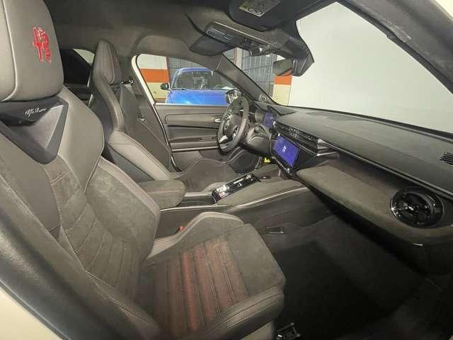 Alfa Romeo Junior 1.2 Hybrid 145cv Speciale + Sabelt + Led Matrix