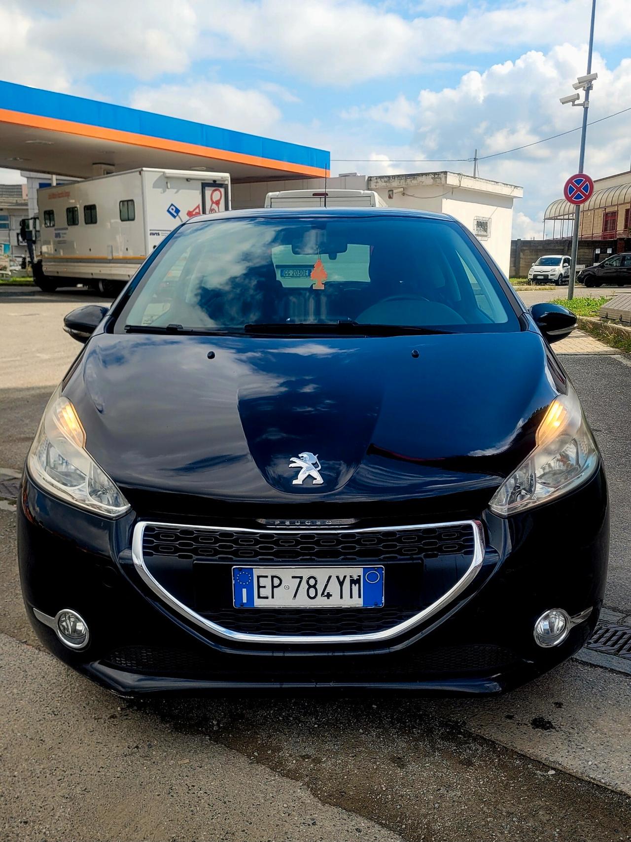 Peugeot 208 1.2 VTi 82 CV 3 porte Allure