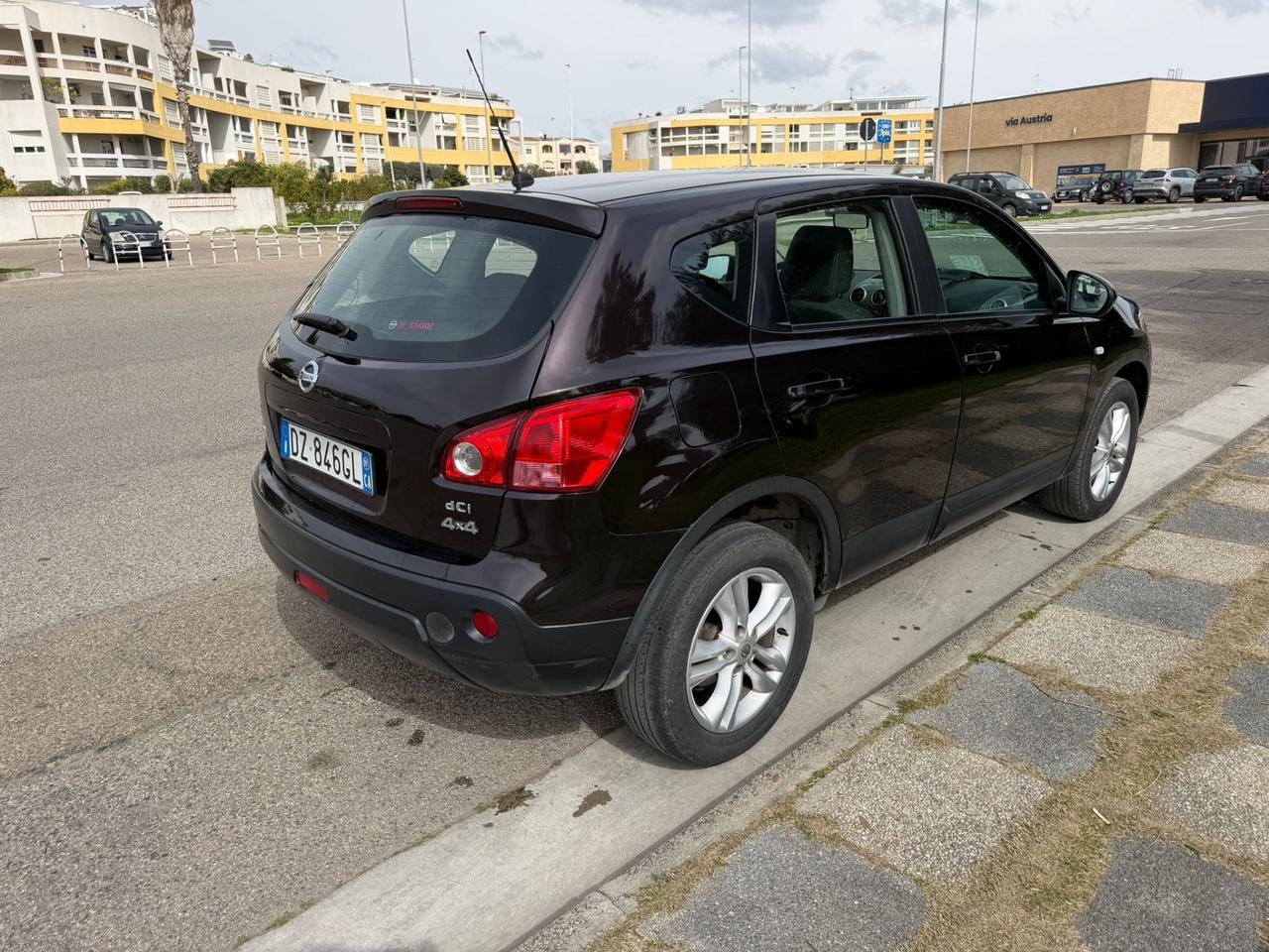 Nissan Qashqai 2.0 Diesel - 4X4 integrale