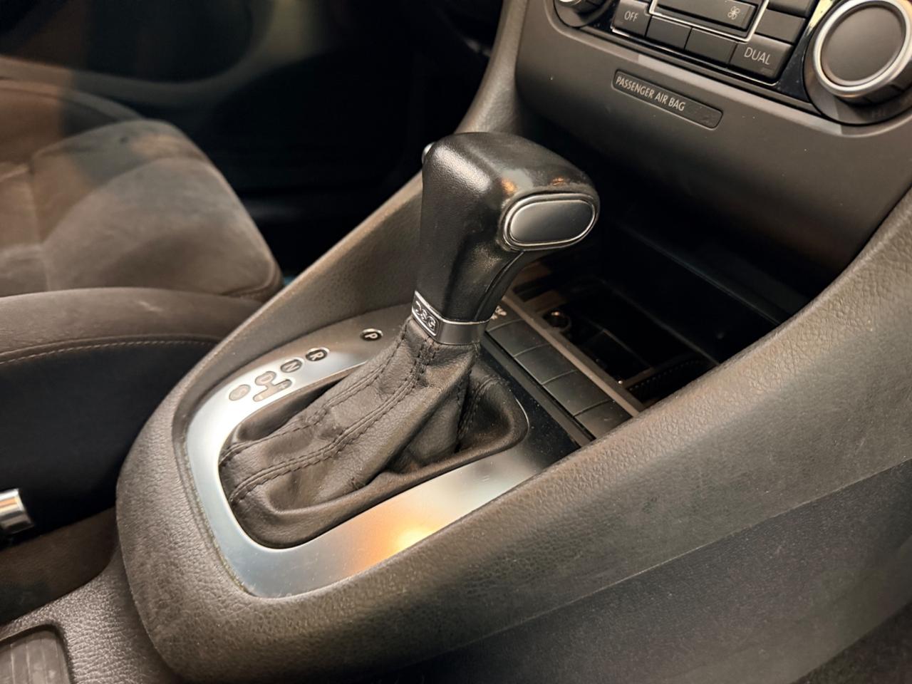 Volkswagen Golf 1.6 TDI DPF DSG 5p. Highline