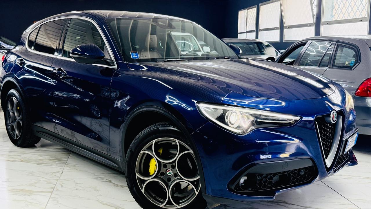 Alfa Romeo Stelvio 2.2 Turbodiesel 210 CV AT8 Q4 Executive