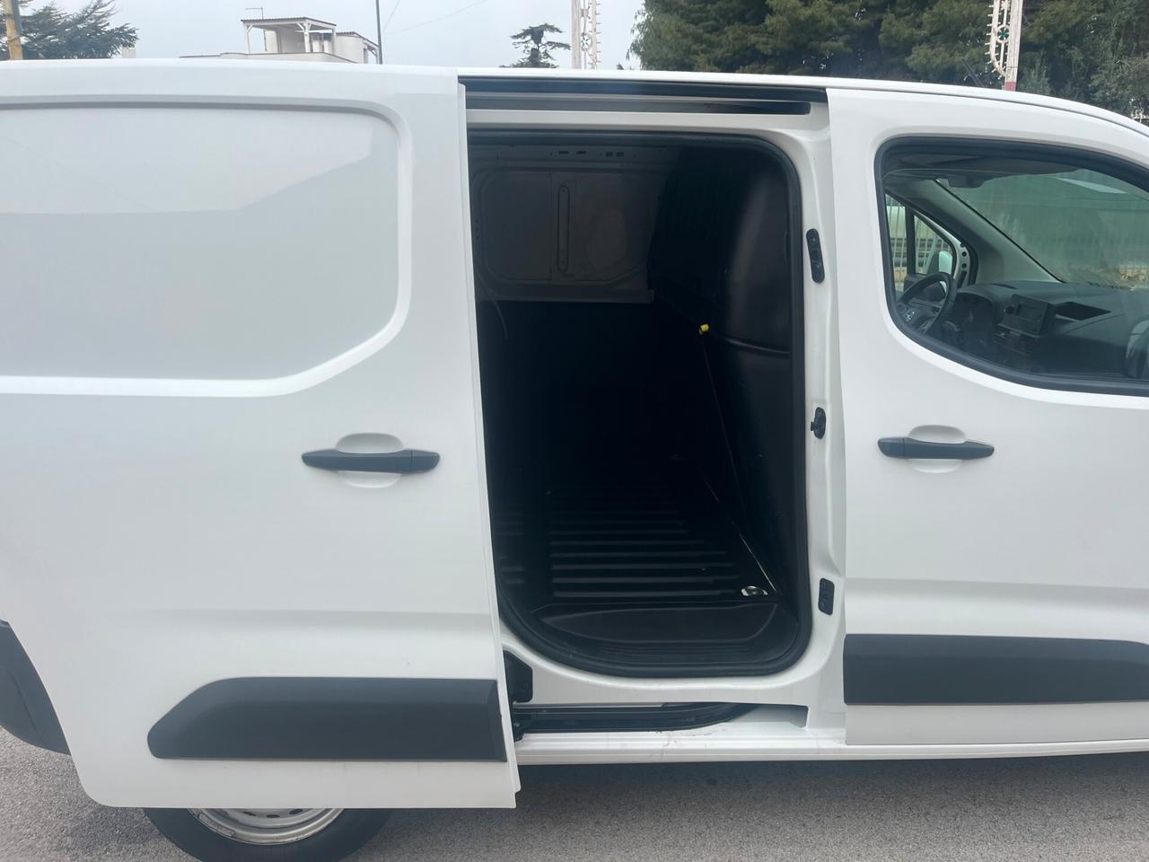 Opel COMBO 1.6 DIESEL KW 75,CV 102 3 POSTI