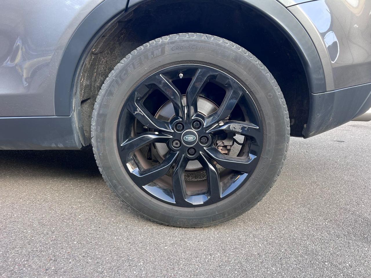 Land Rover Discovery Sport 2.0 TD4 HSE #9050