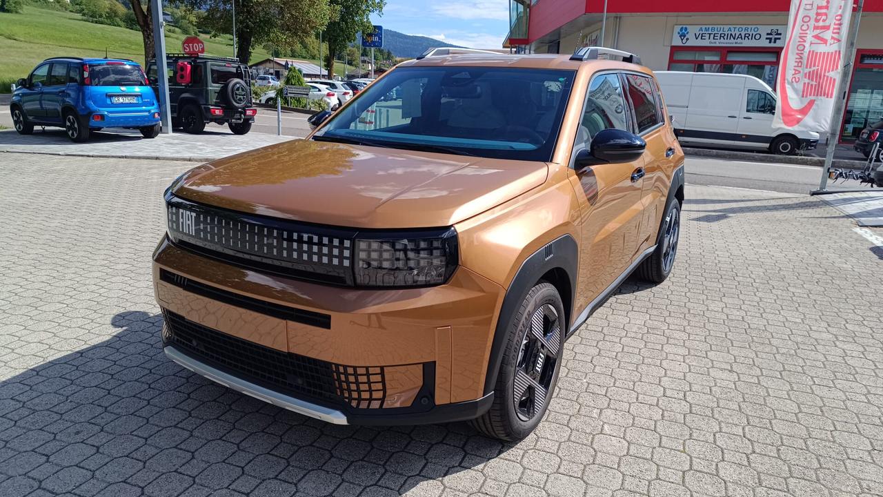 FIAT GRANDE PANDA IBRIDA LA PRIMA