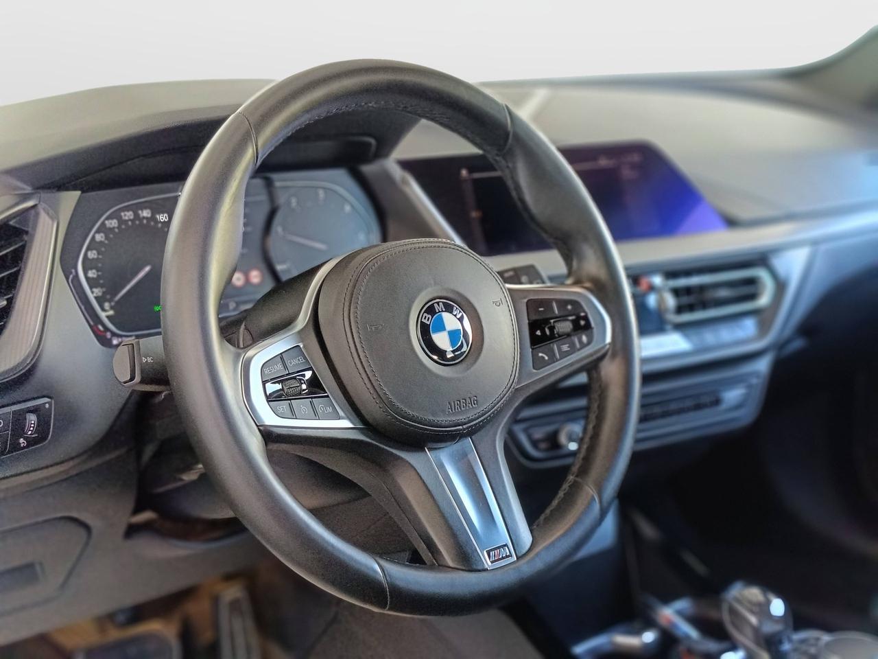 BMW Serie 1 F40 - 116d Msport auto