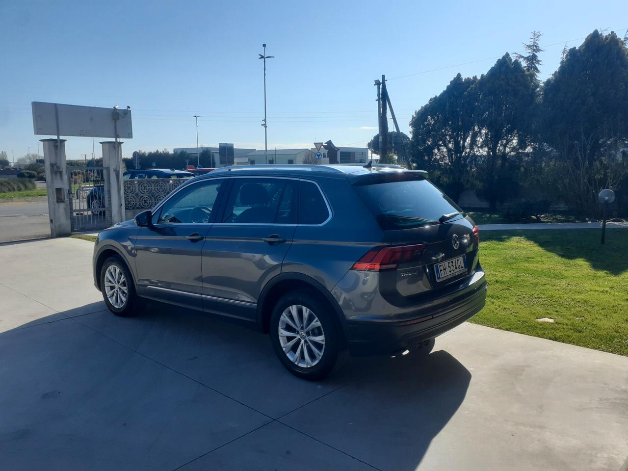 Volkswagen Tiguan 1.6 TDI 115cv Advanced.DA VETRINA