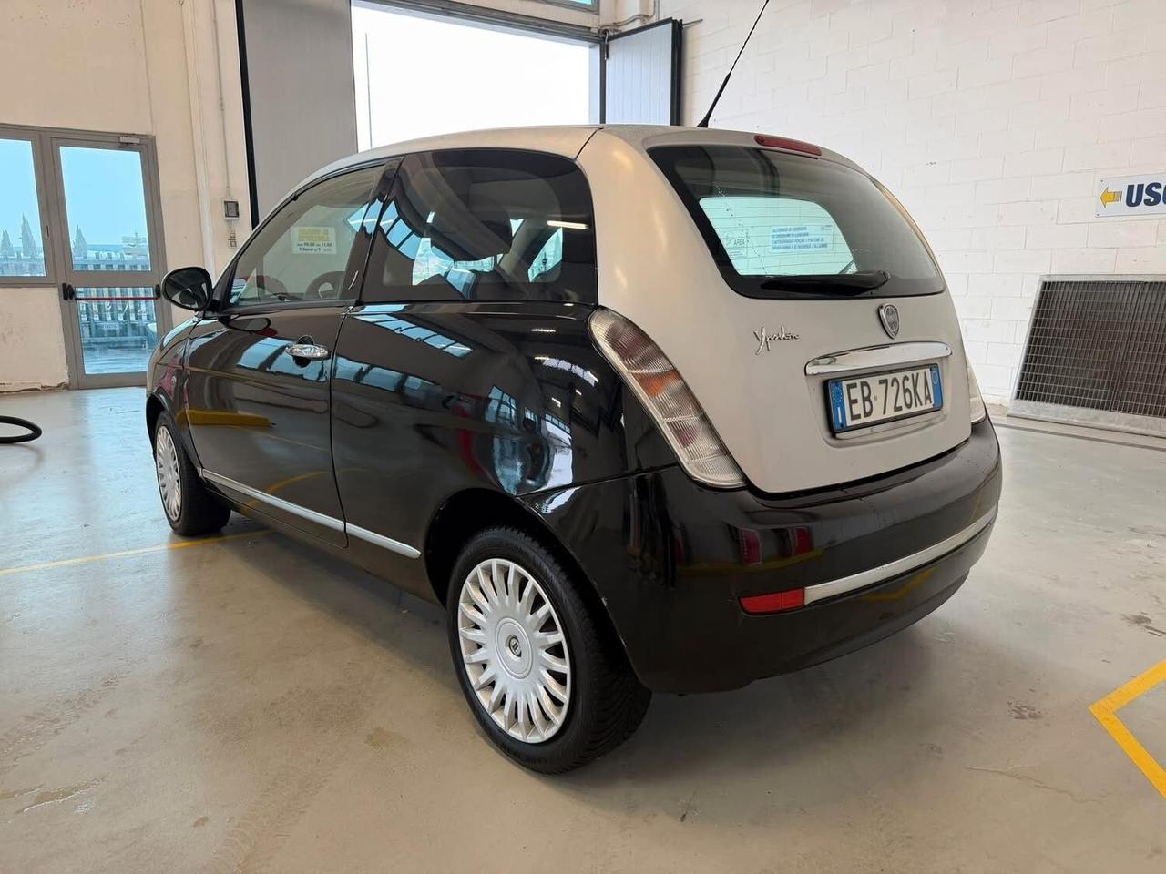 Lancia Ypsilon Elle 2010