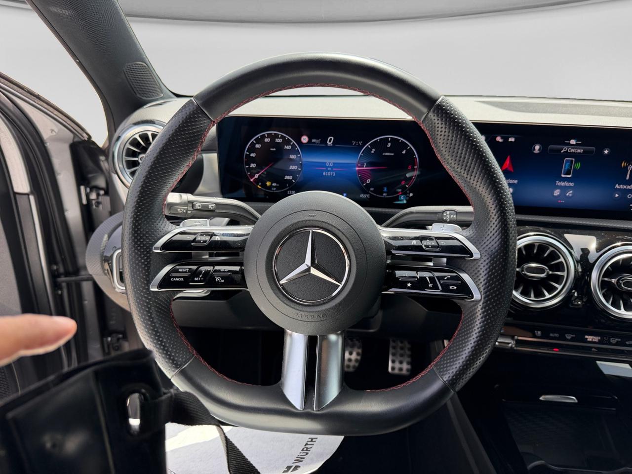 Mercedes-Benz Classe A - W177 2023 - A 180 d AMG Line Premium auto
