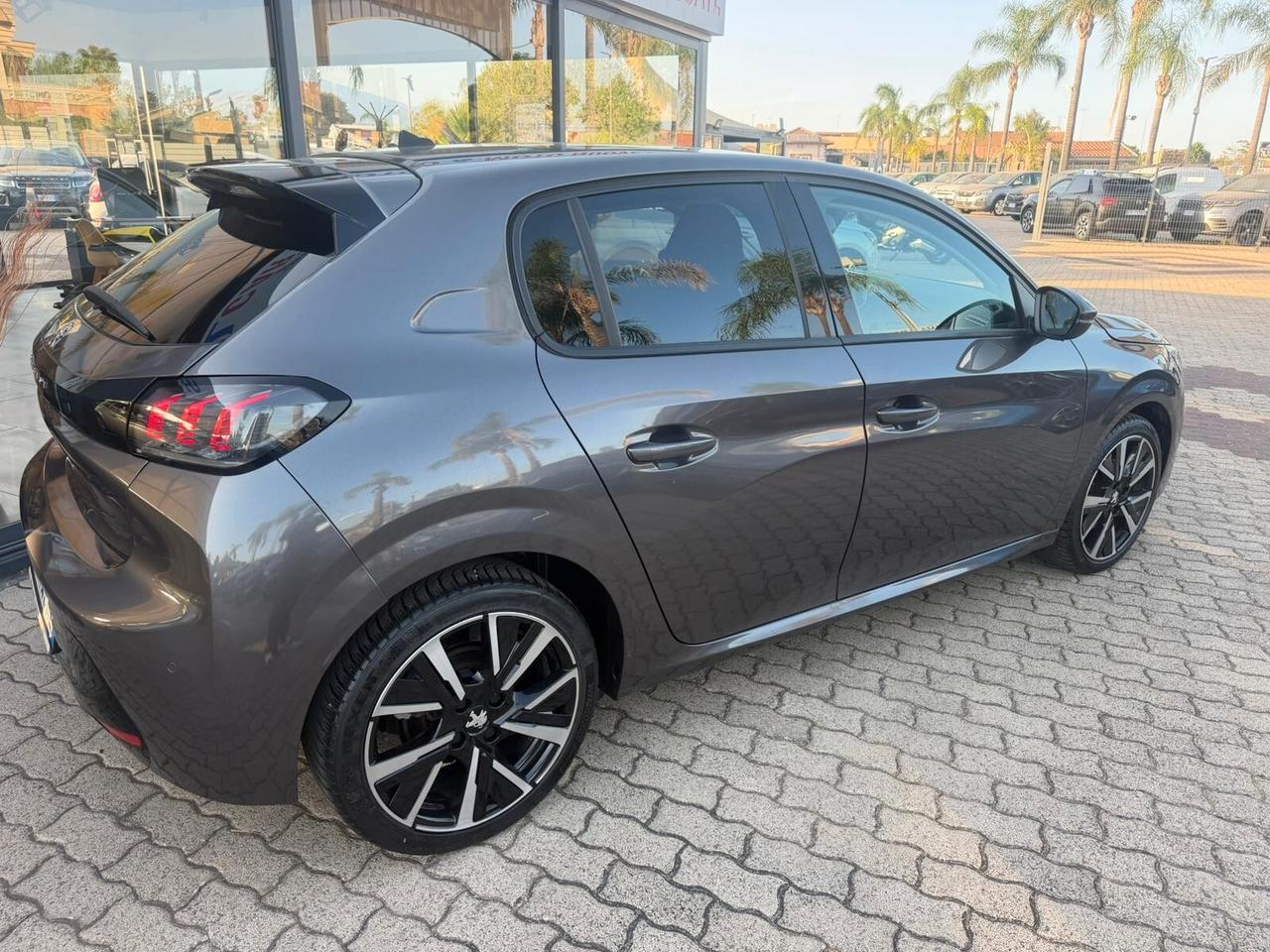 Peugeot 208 PureTech 100 Stop&Start 5 porte Allure