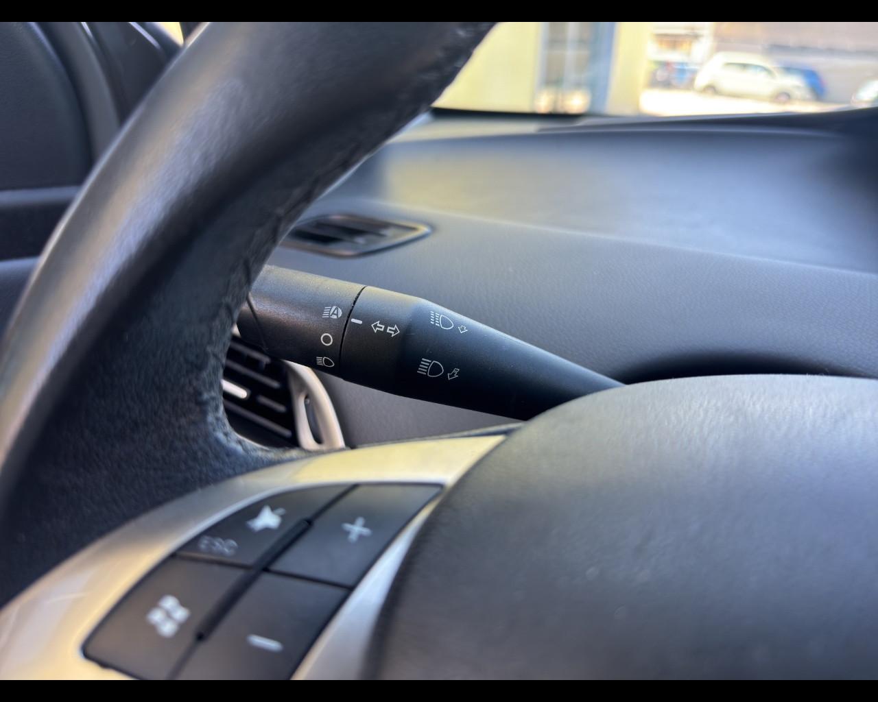 LANCIA Ypsilon 3ª serie - Ypsilon 1.2 69 CV 5 porte S&S Gold