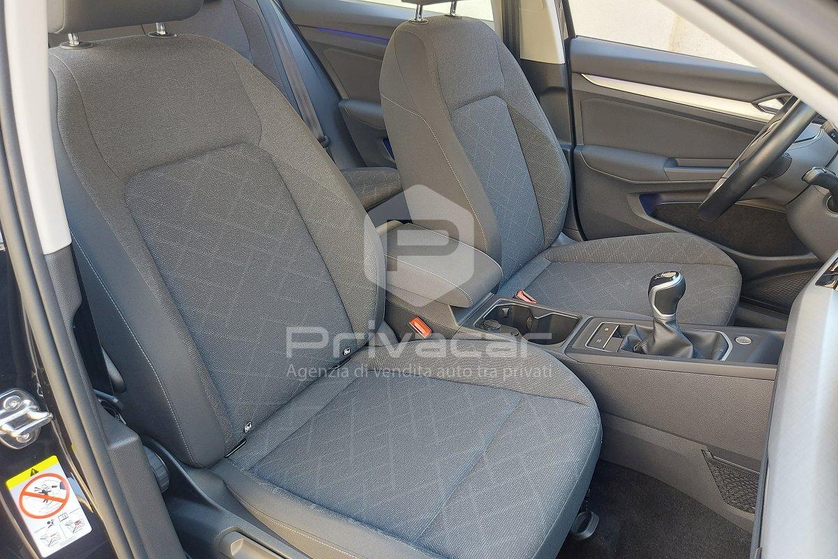 VOLKSWAGEN Golf 1.5 TGI Life