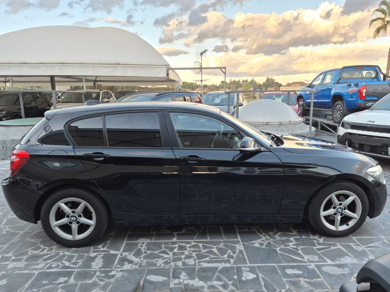Bmw 116 116d 5p. Efficient Dynamics Urban