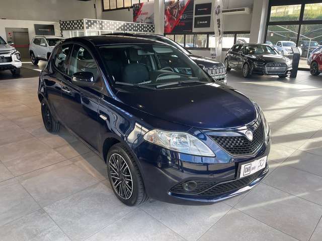 Lancia Ypsilon 1.2 69 CV 5 porte S&amp;S Gold *PROMO FINANZIAMENTO*