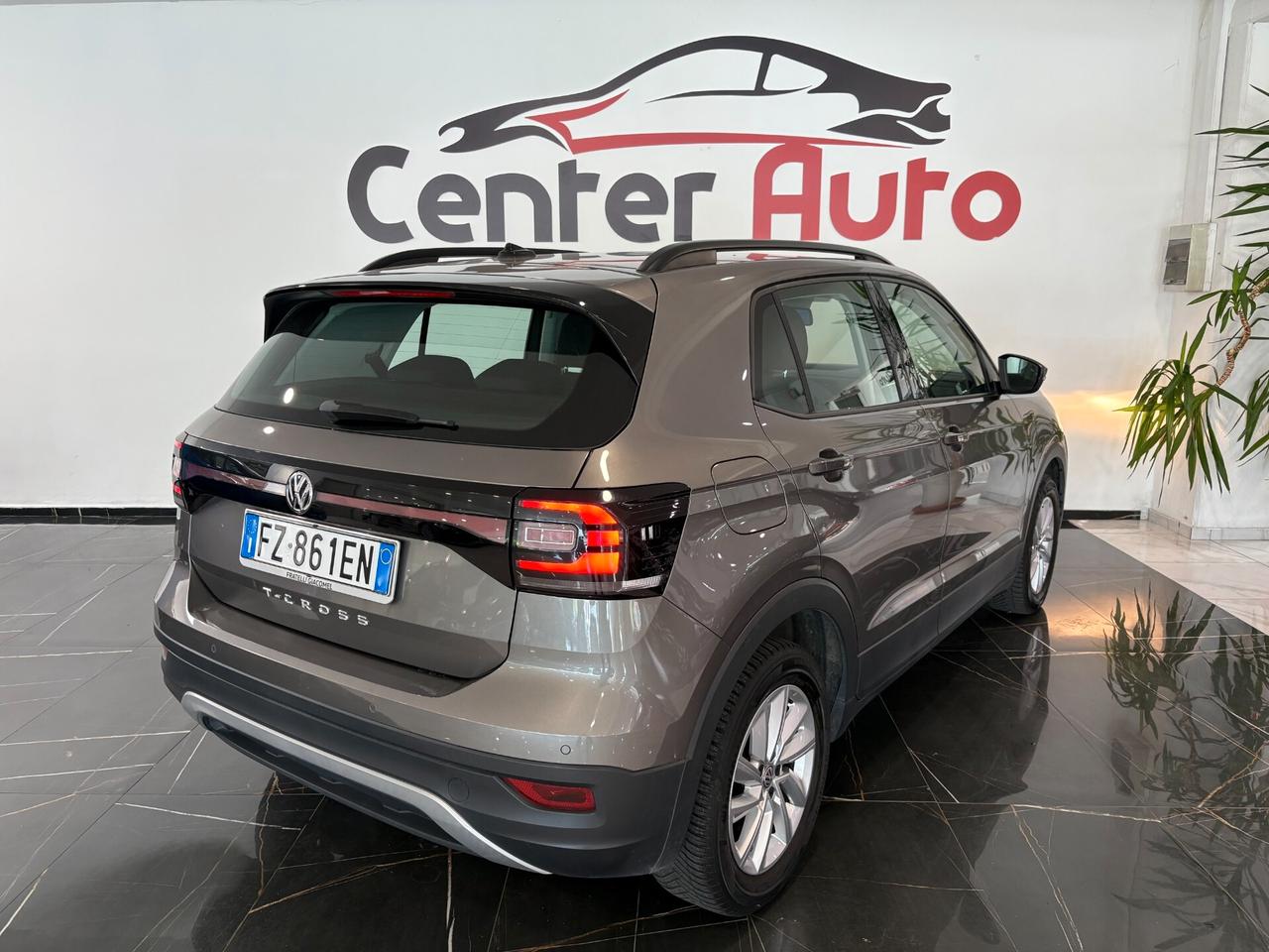 Volkswagen T-Cross 1.6 TDI DSG SCR Style BMT