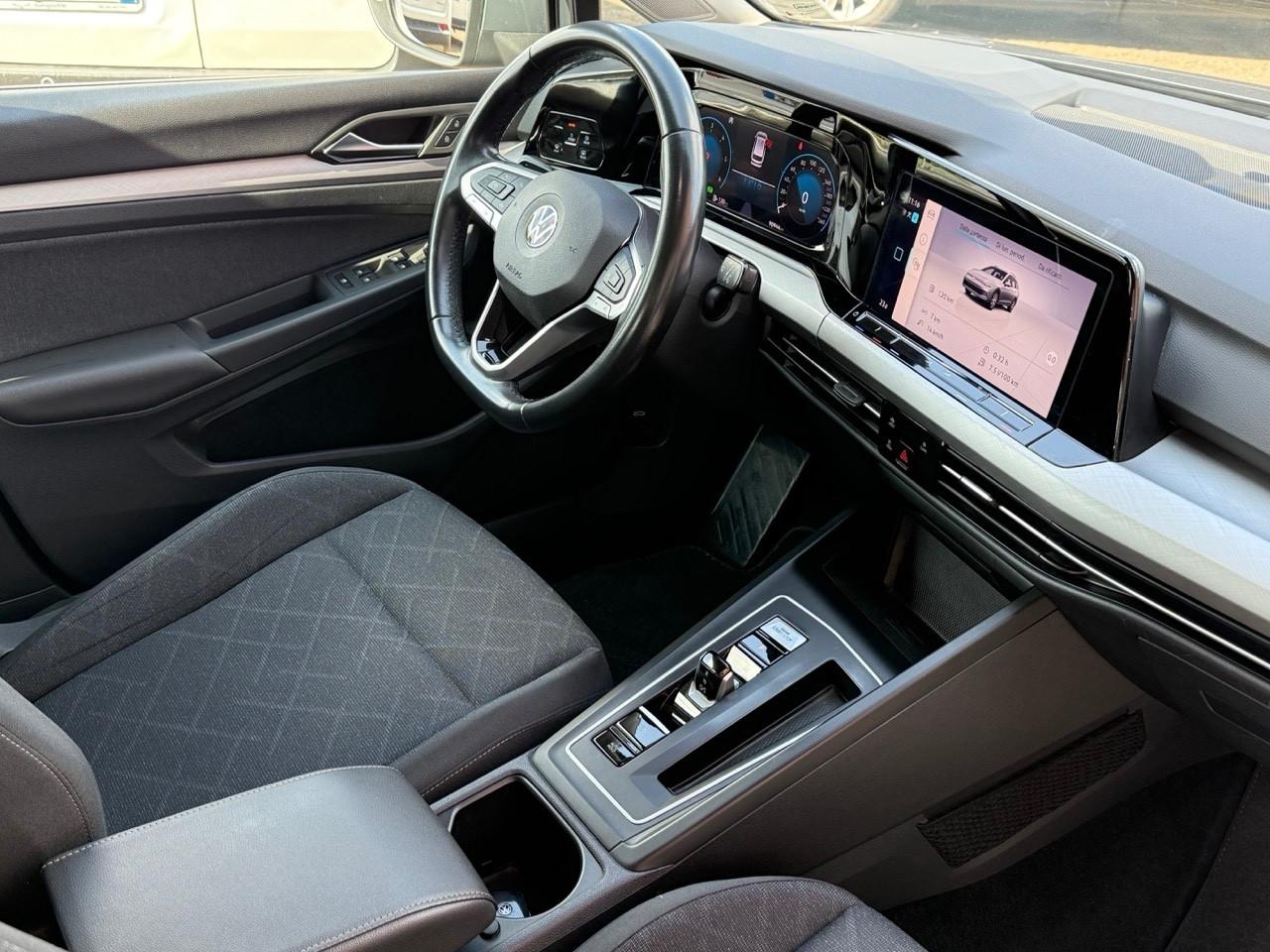 VW Golf 2.0 TDI DSG Life/TG UFFICIALI/UNIPRO