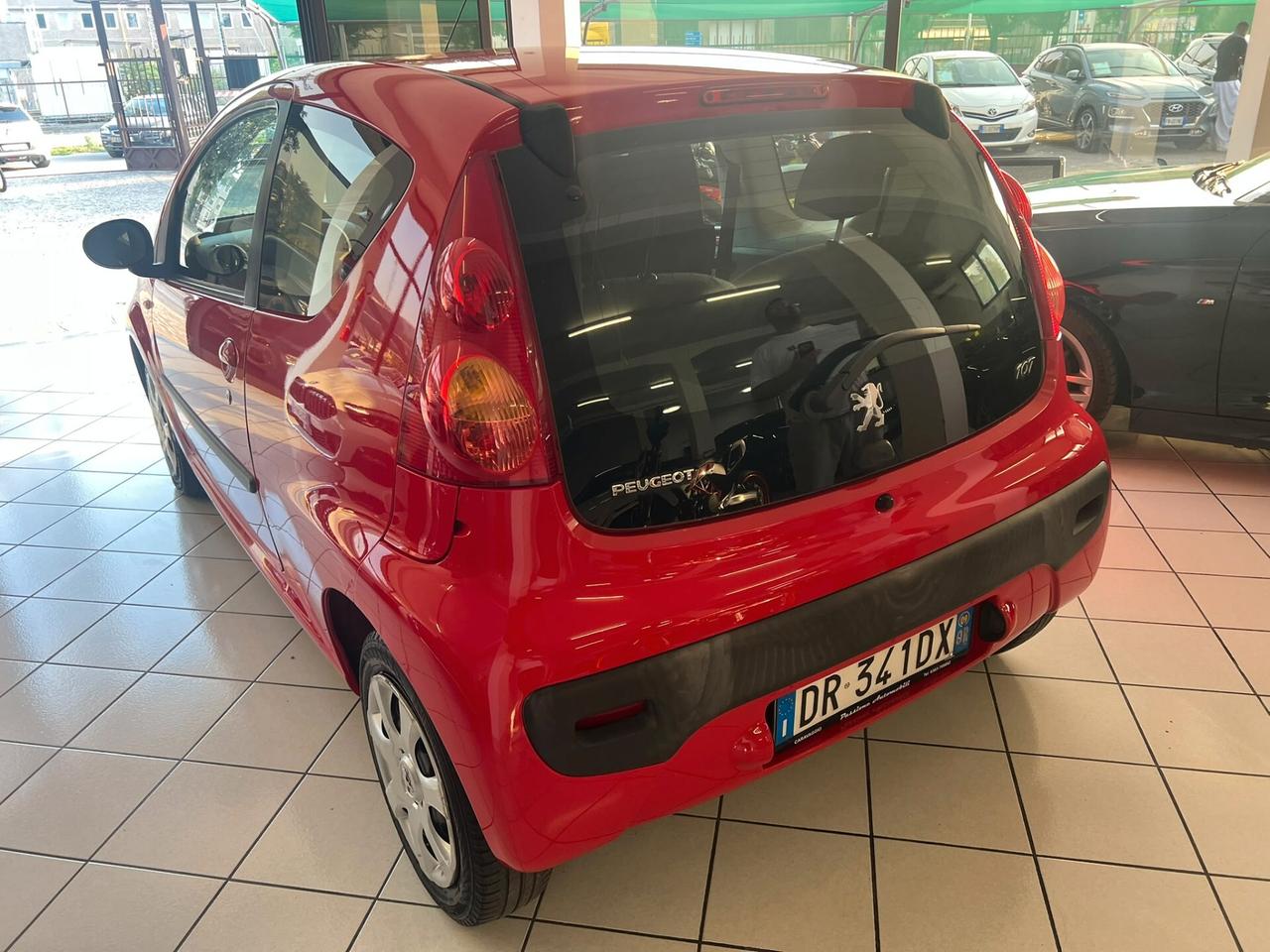 Peugeot 107 1.0 68CV 5p. Plaisir