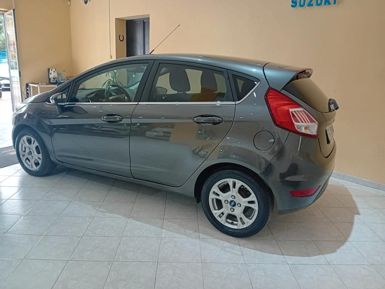 Ford Fiesta 1.5 TDCi 75CV 5 porte Titanium