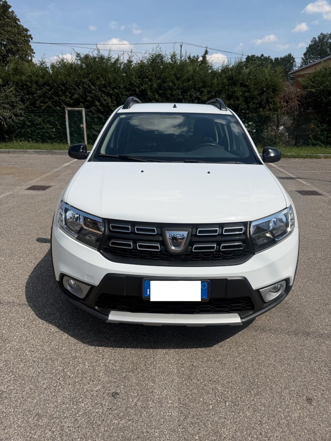 Dacia Sandero Stepway 0.9 tce Gpl - NAV. - NEOP. - 12 MESI DI GARANZIA -