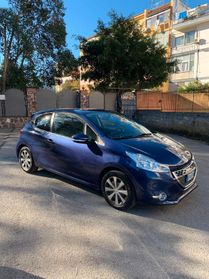 Peugeot 208 1.4 HDi 68 CV 3 porte Allure