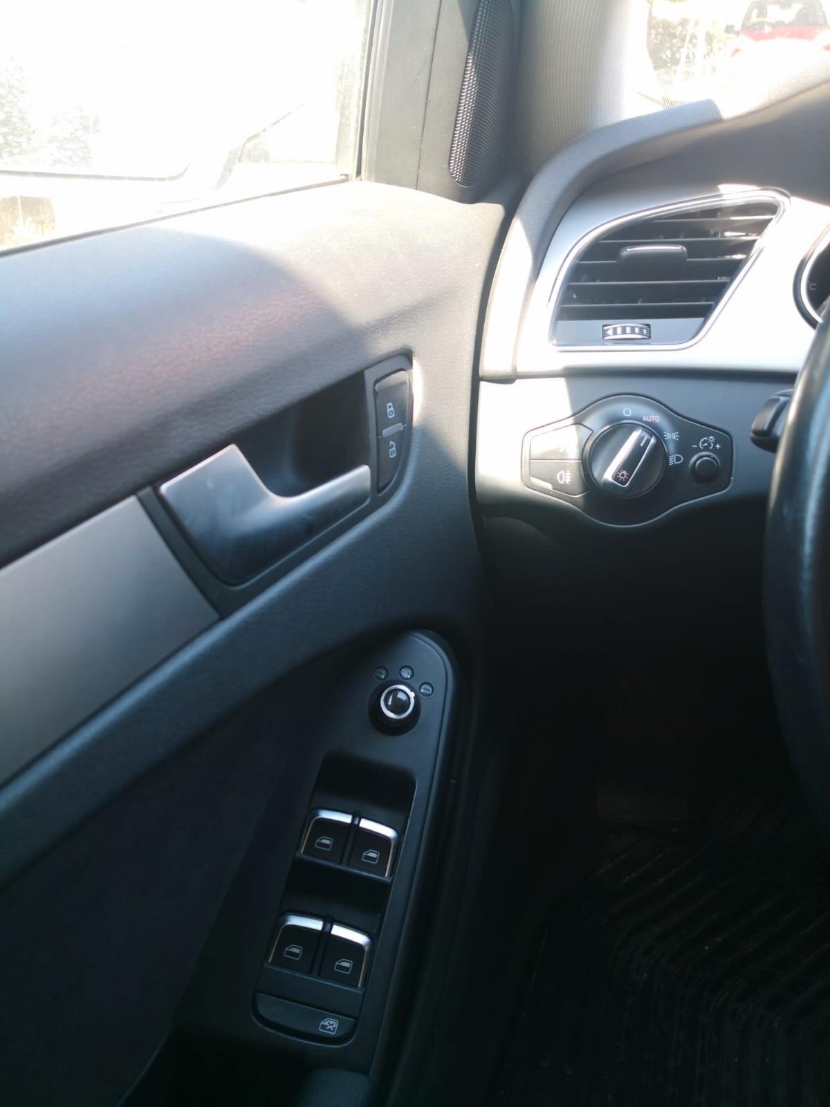 Audi A4 Avant 2.0 TDI 177CV multitronic ***PELLE/ALCANTARA***NAVI***XENO***