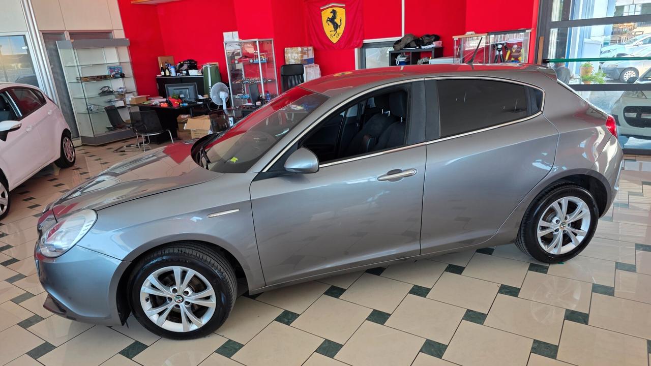 Alfa Romeo Giulietta 1.6 JTDm-2 105 CV Exclusive