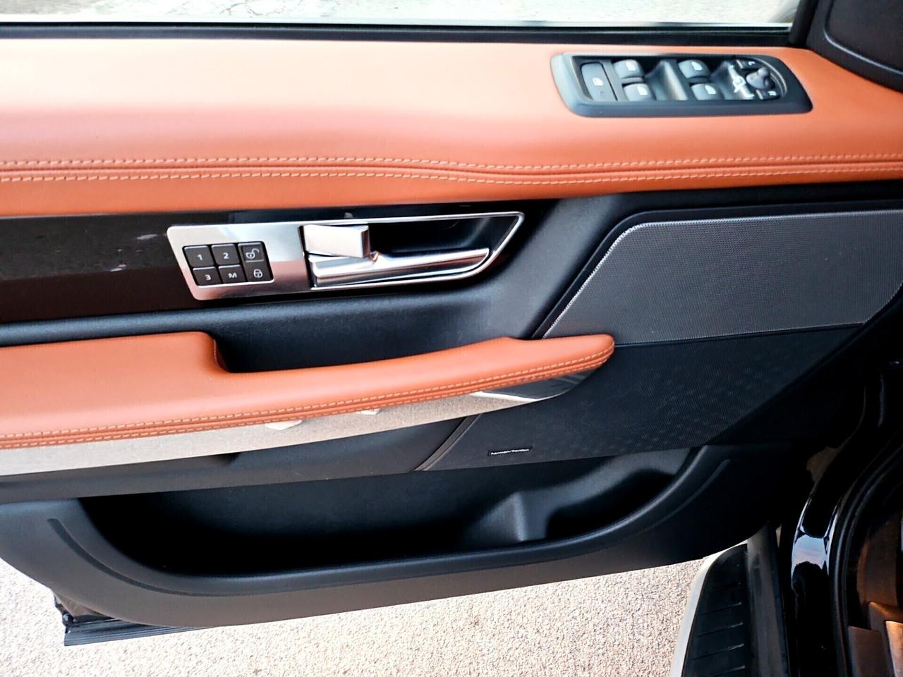 Land Rover Range Rover Sport Range Rover 3.0 SDV6 Autobiography Virtual digital cockpit tetto full