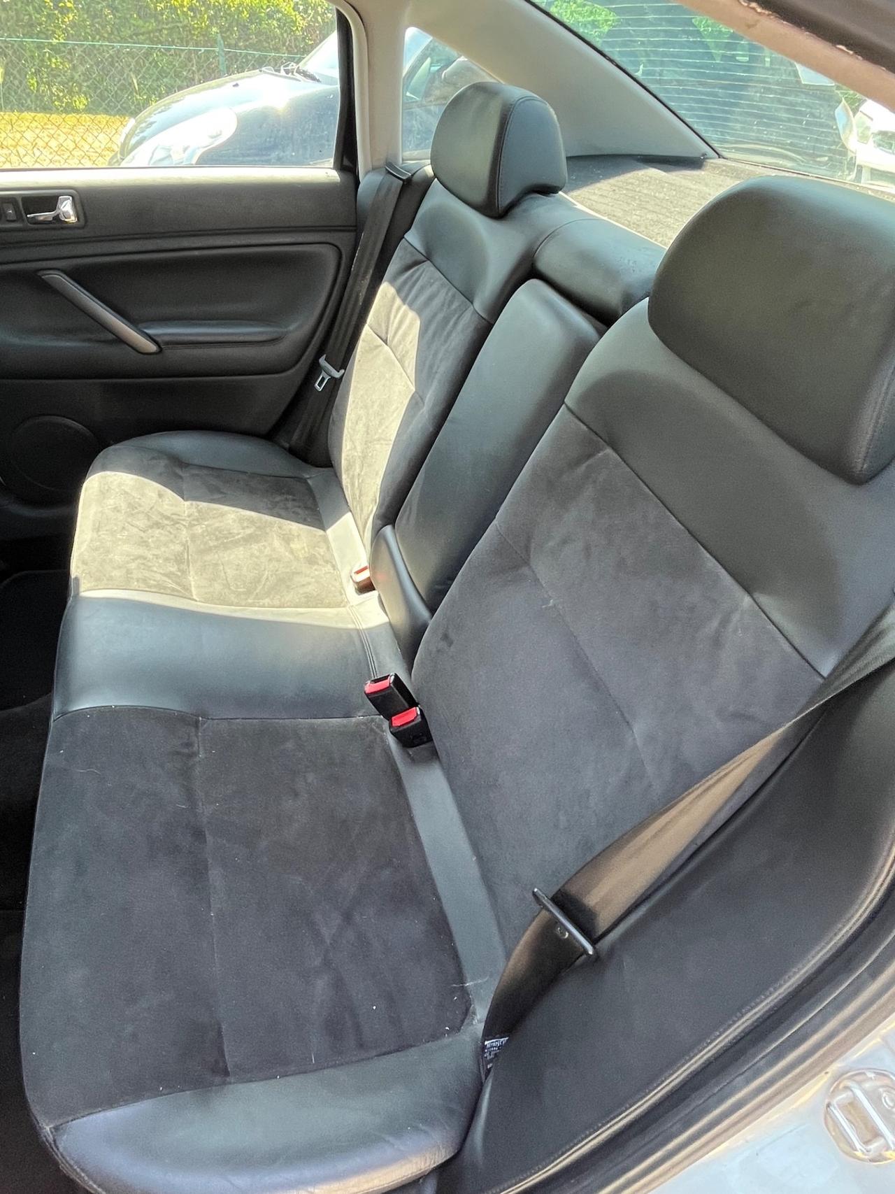 Volkswagen Passat 1.9 TDI/110 CV cat Comfortline