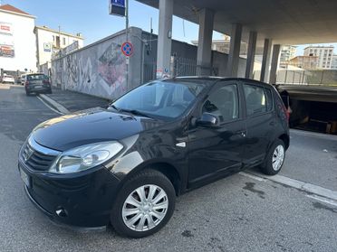 Dacia Sandero 1.2 16V GPL 75CV