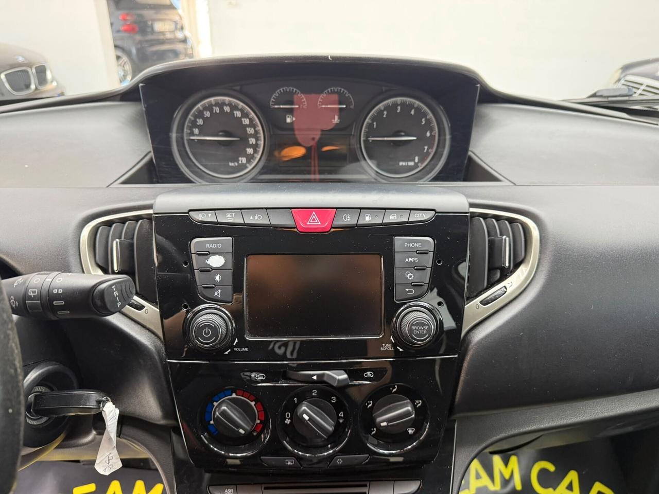 Lancia Ypsilon 3p. 69Cv -Benzina/GPL -Ok Neopatentati