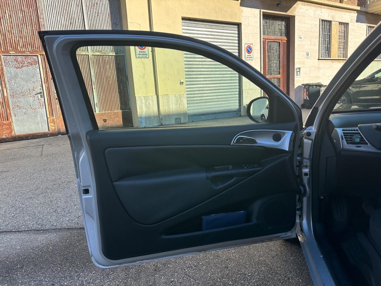 Lancia Ypsilon 1.2 69 CV pochi km clima