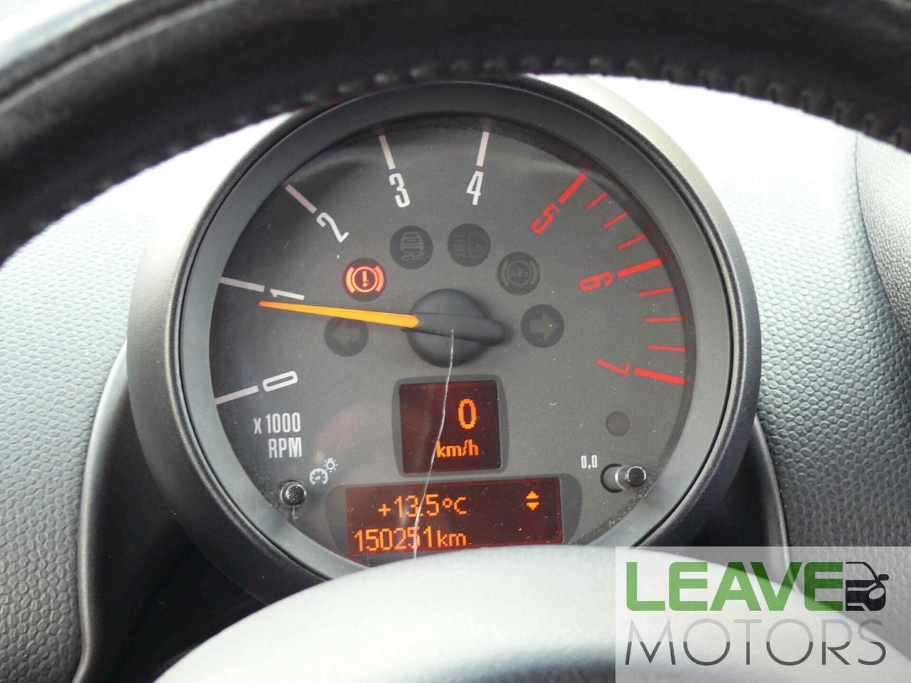 Mini Cooper D Countryman 1.6 (M1458)