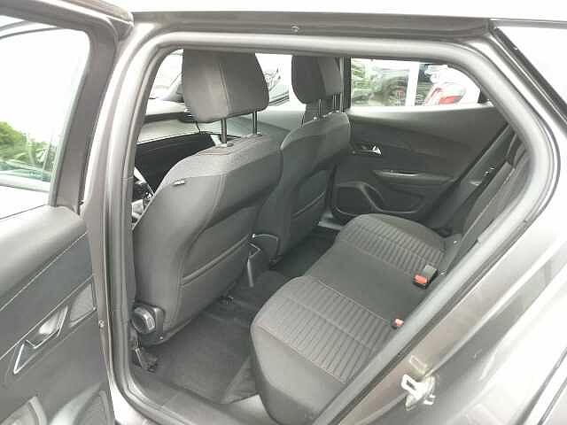 Peugeot 2008 PureTech 100 S&S Active Pack