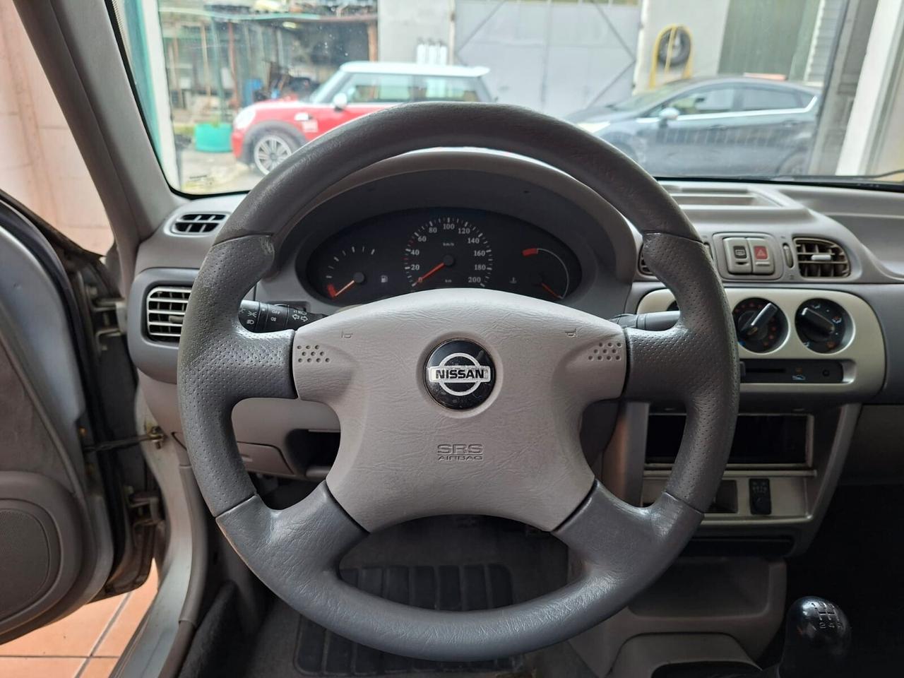 Nissan Micra II 2000 3p 1.0 Luxury